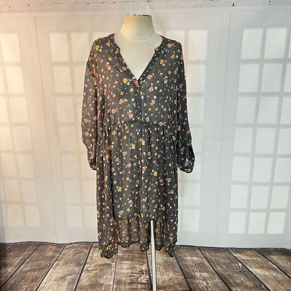 torrid Tops - Torrid gray floral roll sleeve high low sheer blouse size 3x